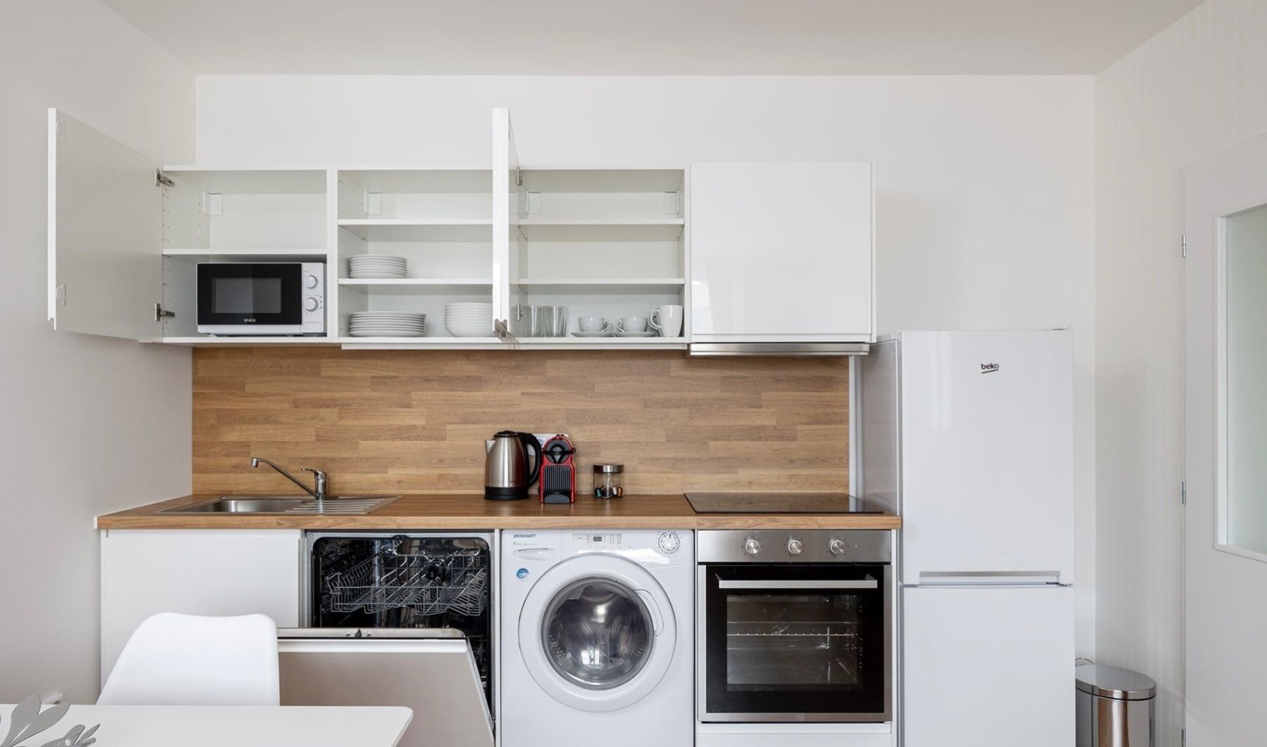 Pronájem bytu 1+kk 32 m² — photo 2