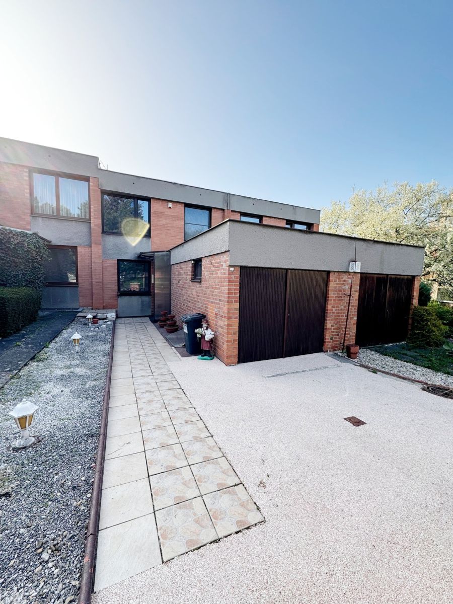 Pronájem domu 159 m², pozemek 290 m²