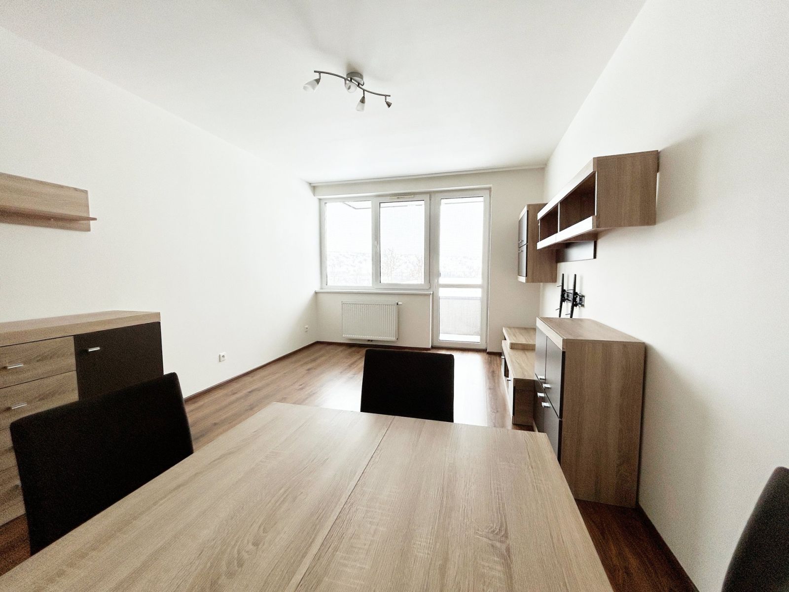 Pronájem bytu 3+kk 67 m² — photo 3