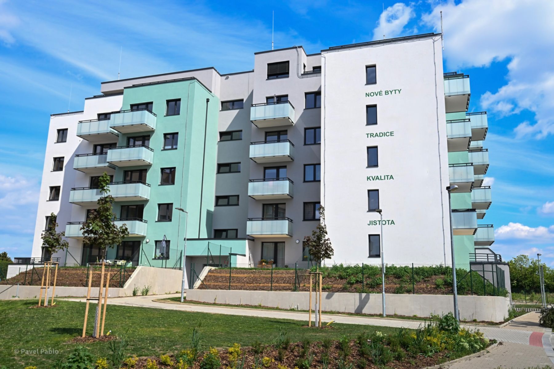 Prodej bytu 2+kk 60 m² — photo 2