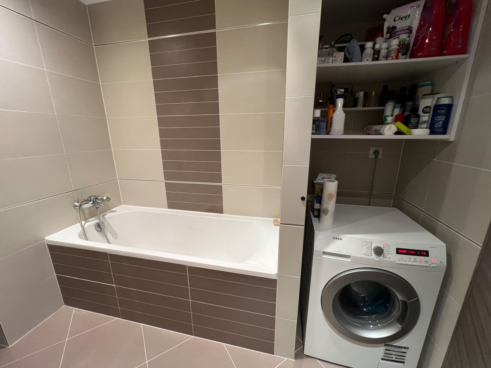 Prodej bytu 2+kk 57 m² — photo 2
