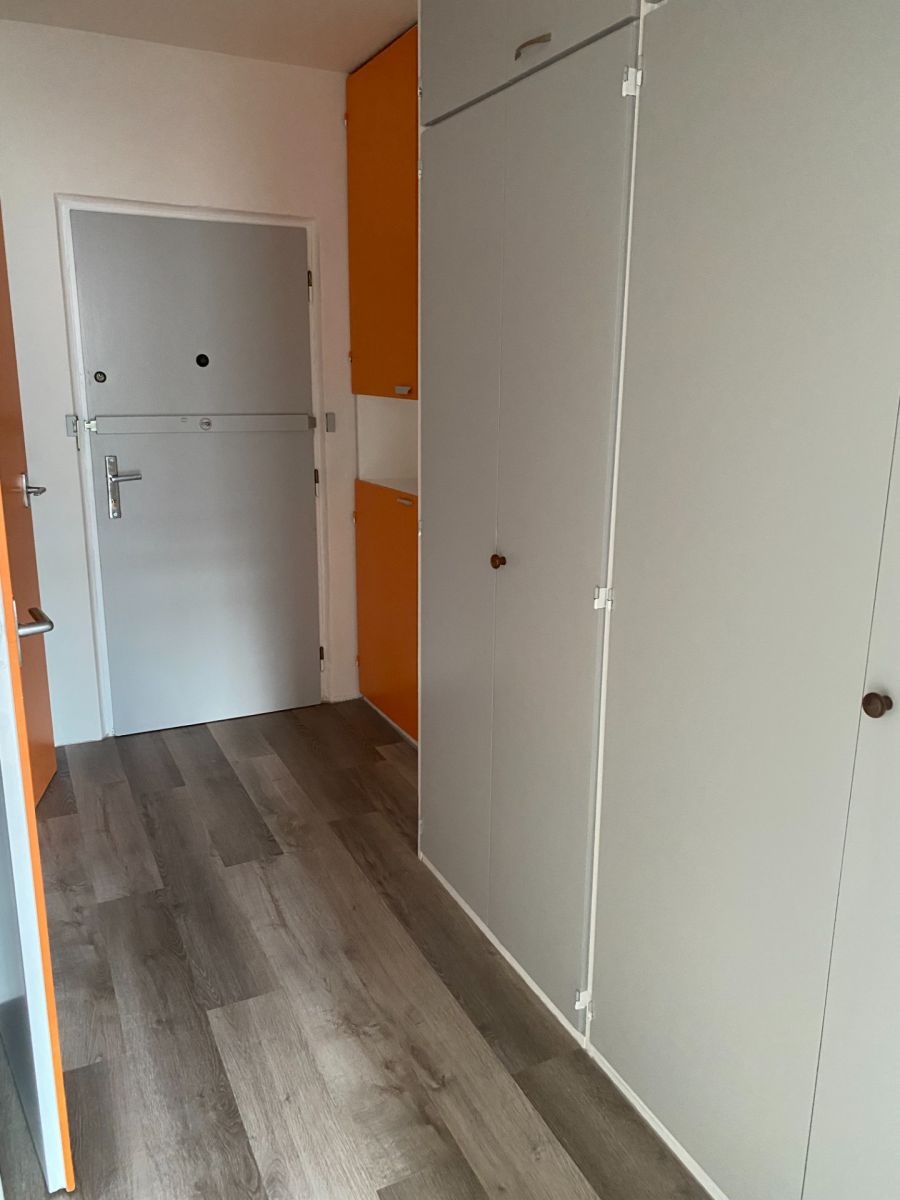 Pronájem bytu 2+kk 43 m²