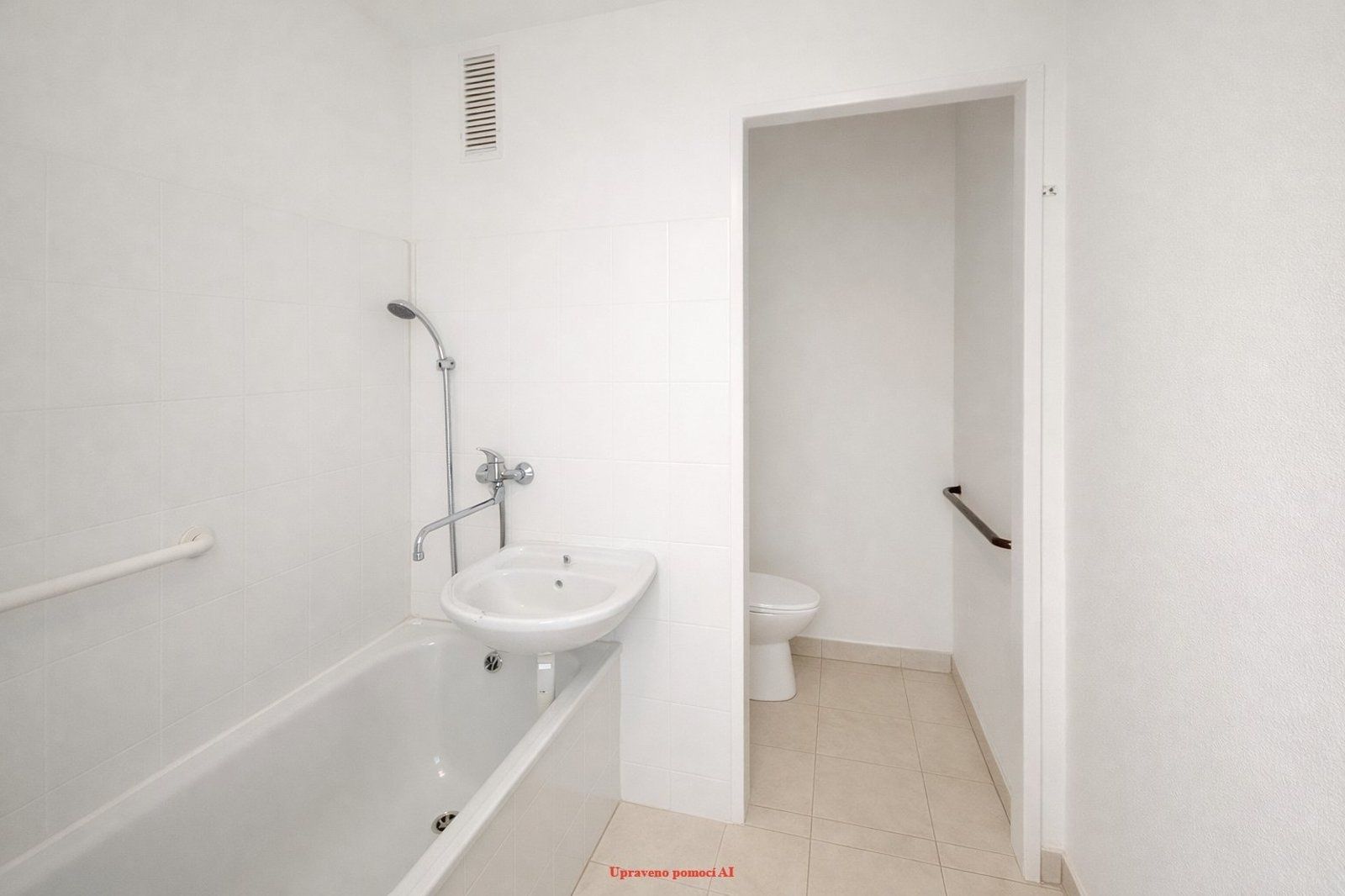 Pronájem bytu 1+kk 23 m² — photo 3