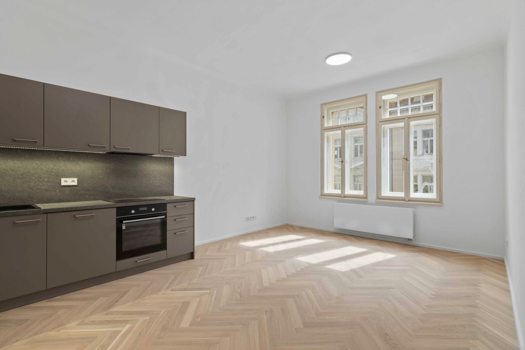 Pronájem bytu 4+kk 87 m²