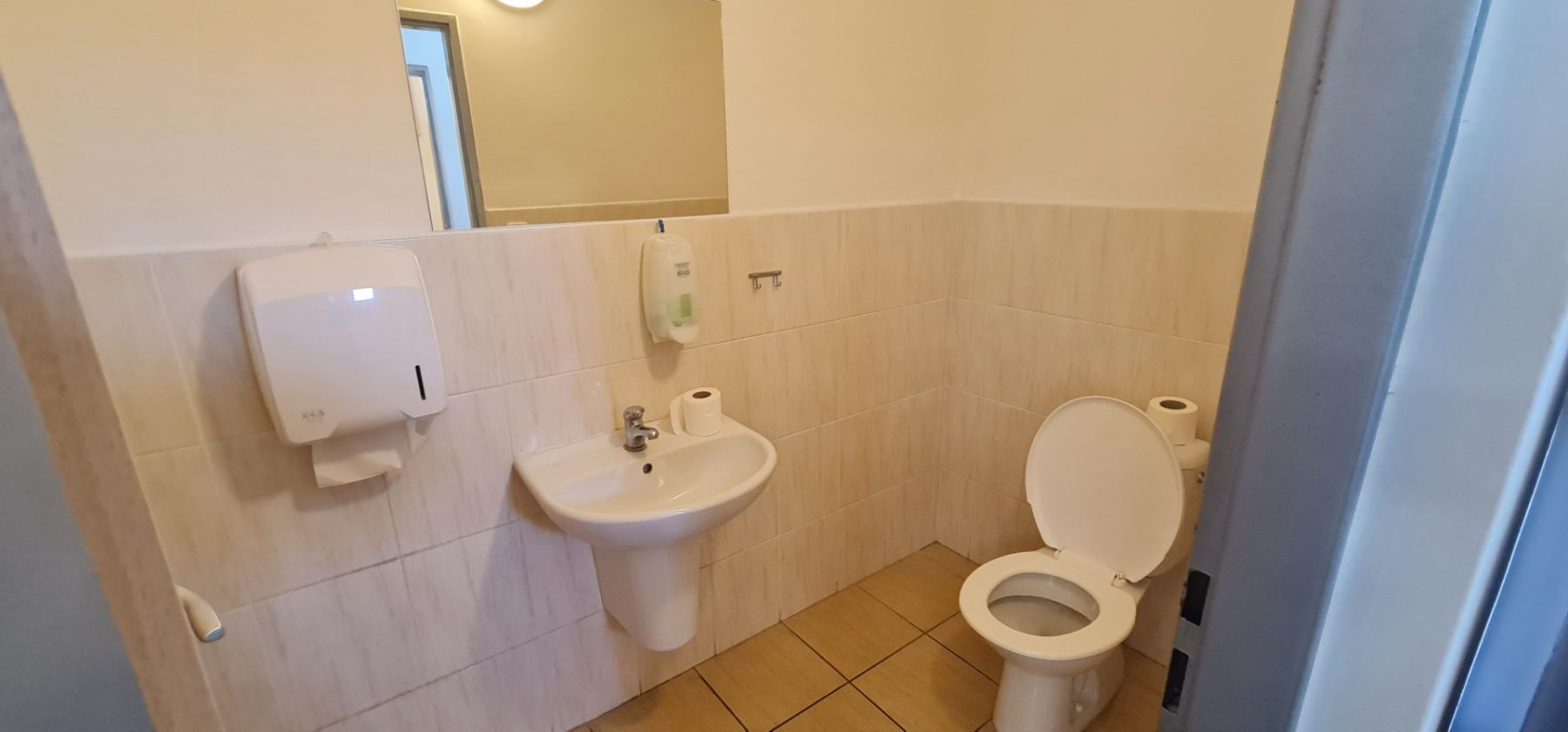 Pronájem kanceláře 60 m² — photo 5
