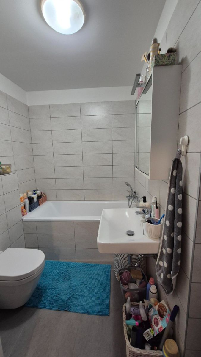 Pronájem bytu 2+kk 49 m² — photo 2