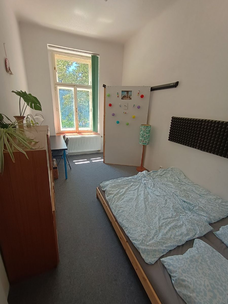 Pronájem kanceláře 40 m² — photo 2