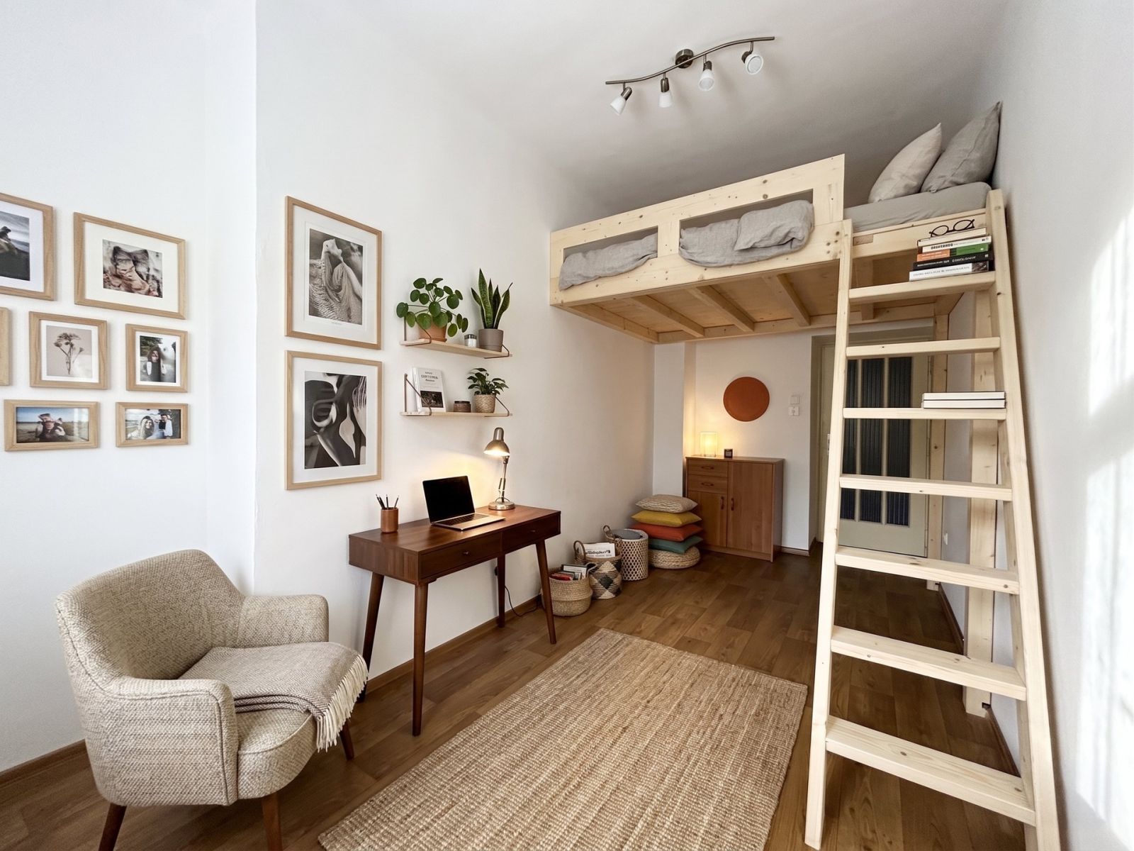 Pronájem bytu 2+kk 50 m² — photo 2