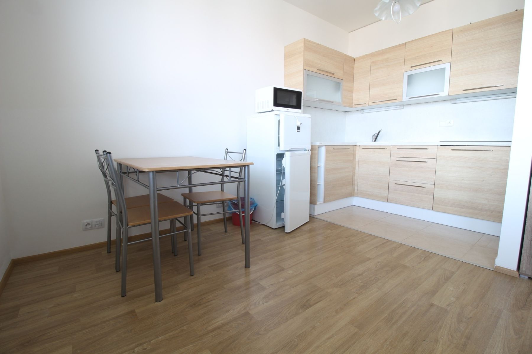 Pronájem bytu 1+kk 37 m² — photo 3