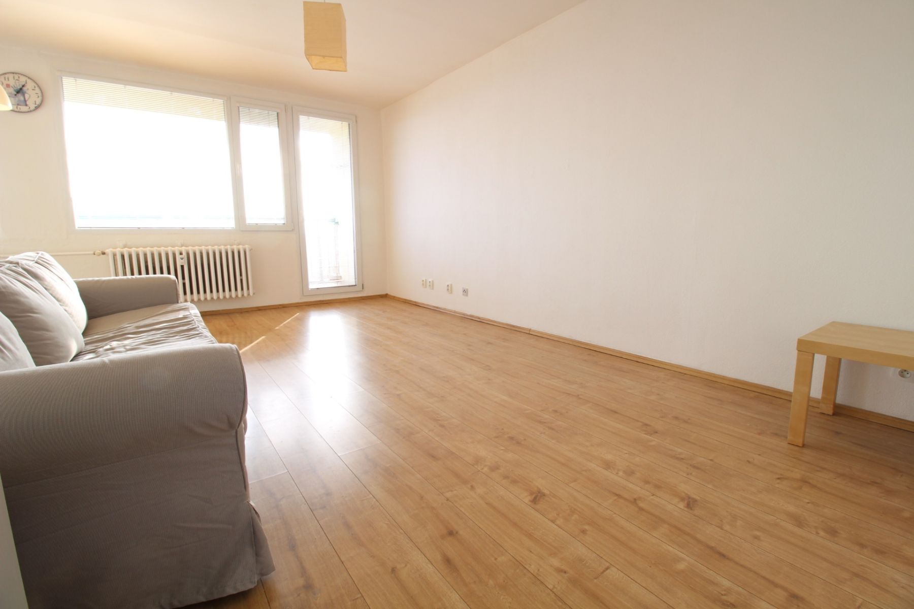 Pronájem bytu 3+kk 70 m² — photo 2