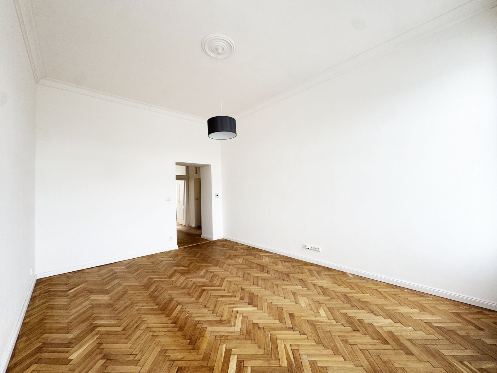 Pronájem bytu 2+kk 48 m² — photo 2