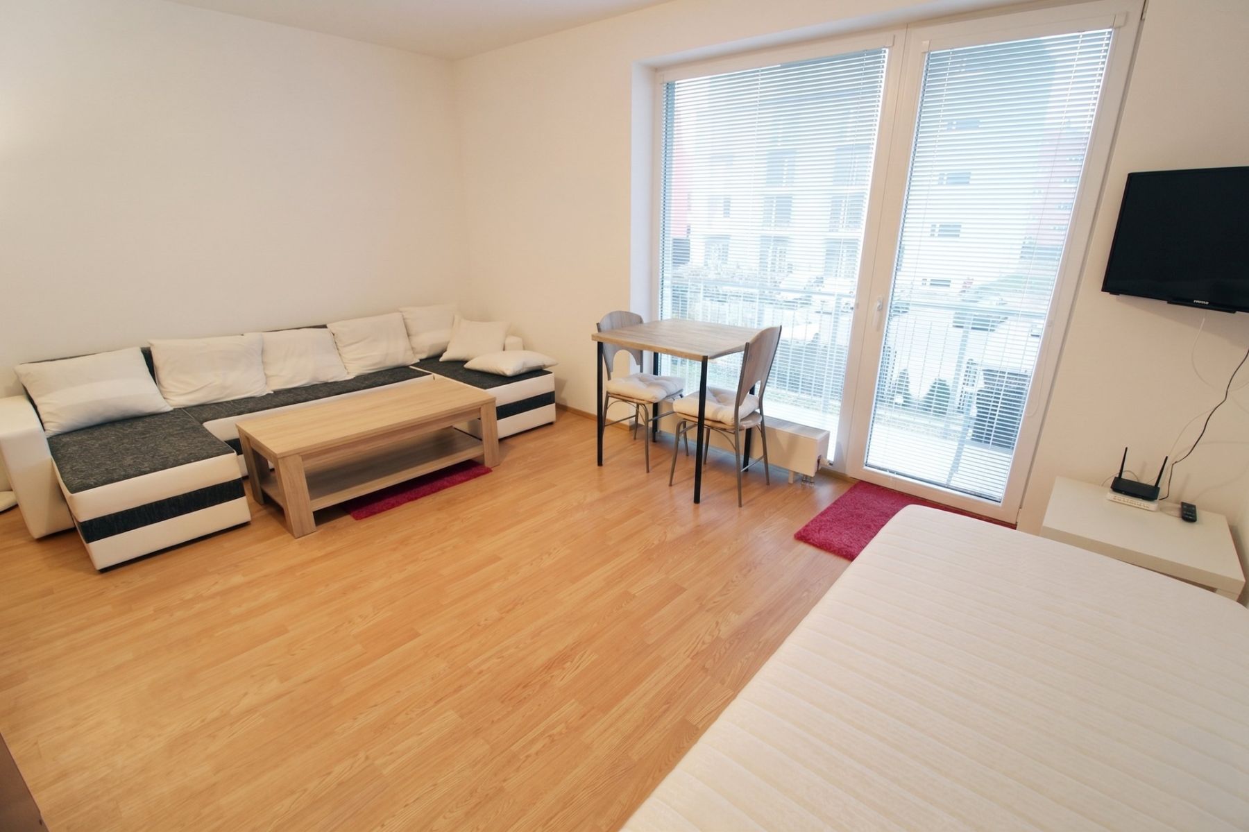 Pronájem bytu 1+kk 32 m² — photo 4
