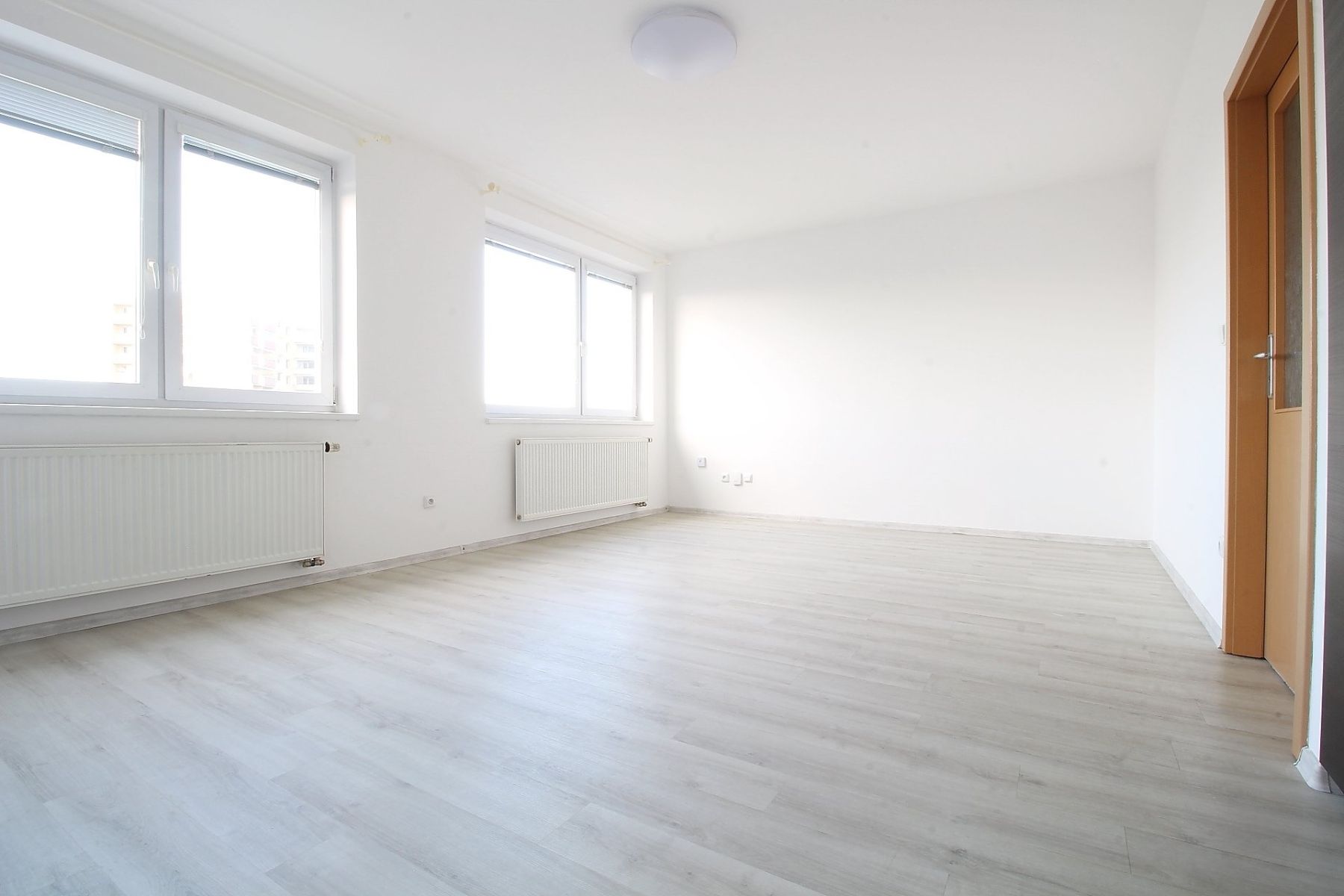 Pronájem bytu 1+kk 35 m² — photo 3