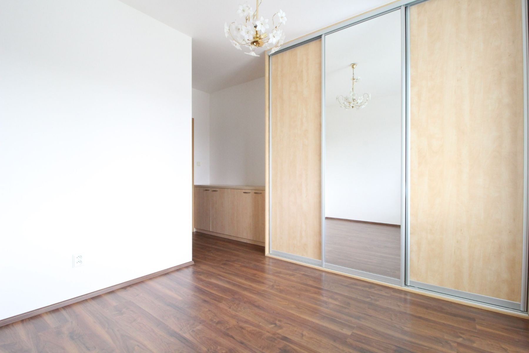 Pronájem bytu 3+kk 78 m² — photo 3