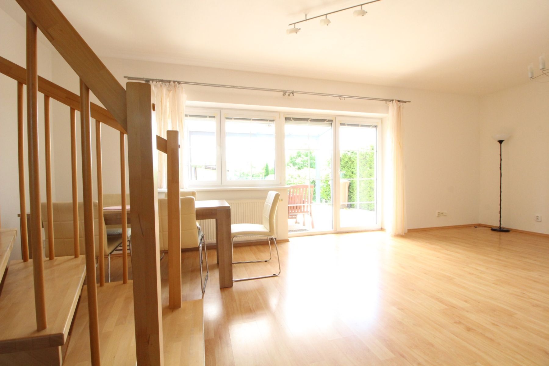 Pronájem domu 97 m², pozemek 59 m² — photo 3