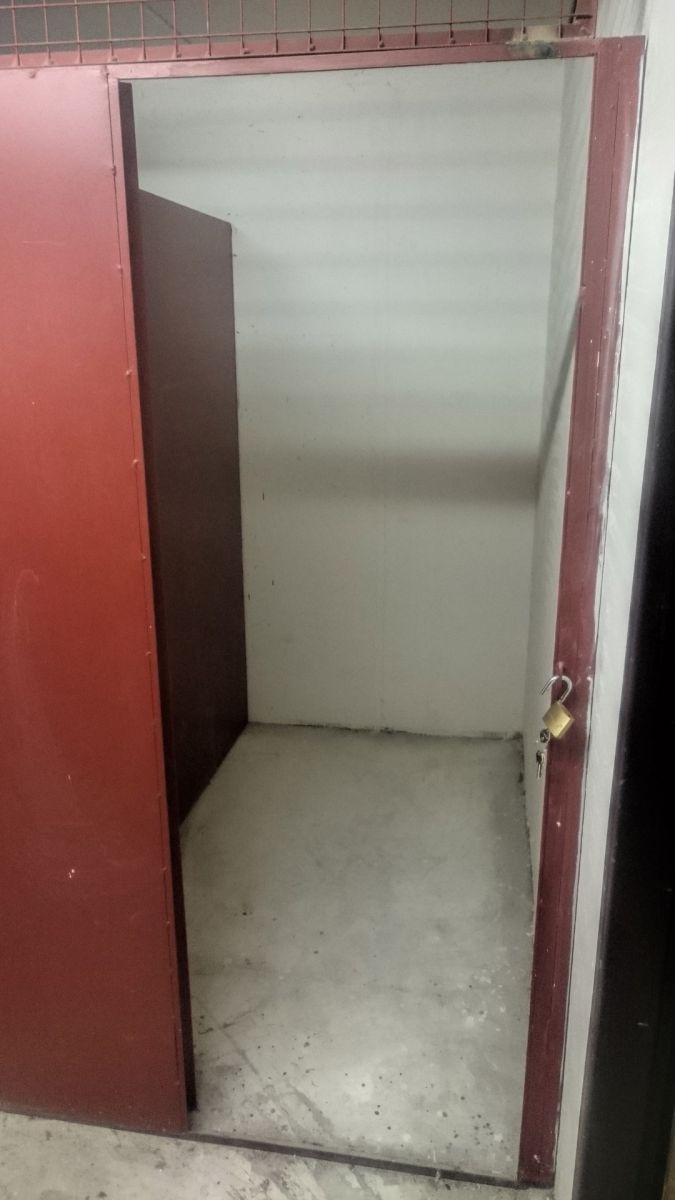 Pronájem nebytového prostoru 2 m²