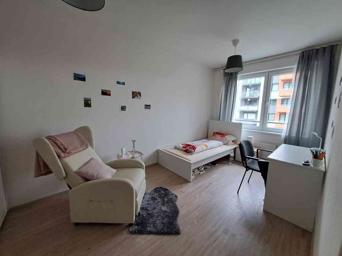 Pronájem bytu 2+kk 62 m² — photo 2