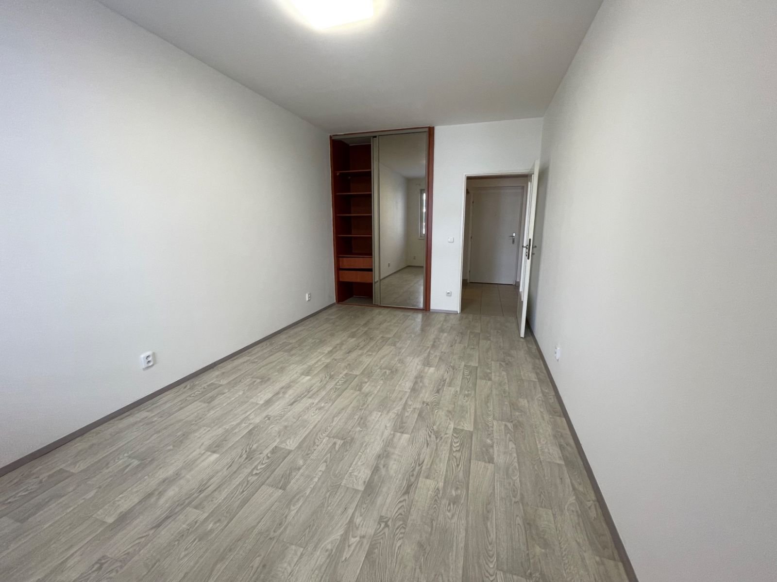 Pronájem bytu 2+1 55 m² — photo 3