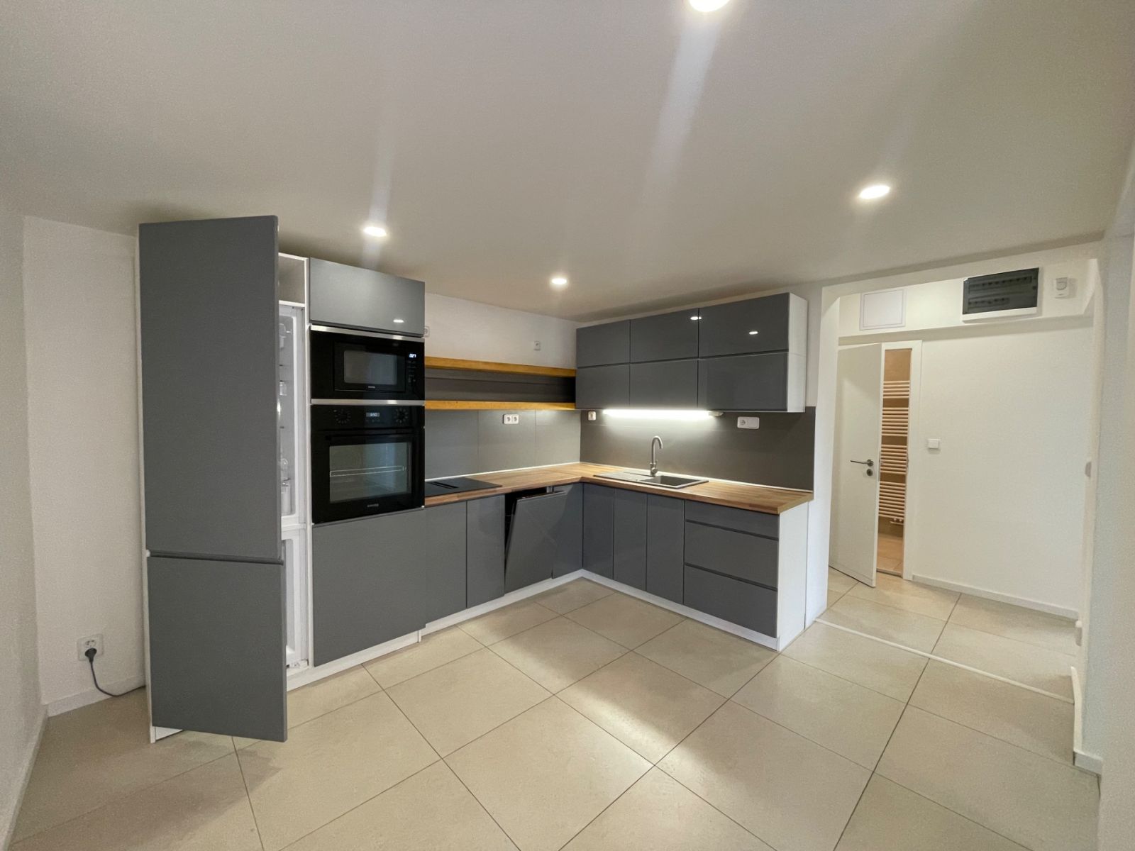 Pronájem bytu 4+1 90 m²
