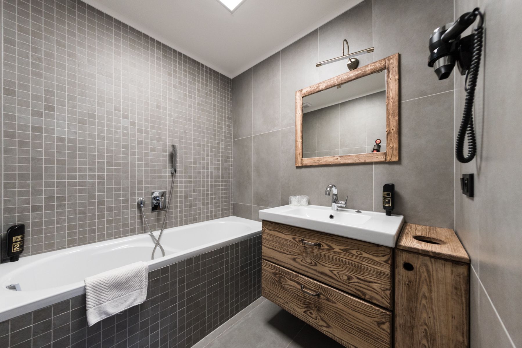 Pronájem bytu  55 m² — photo 3