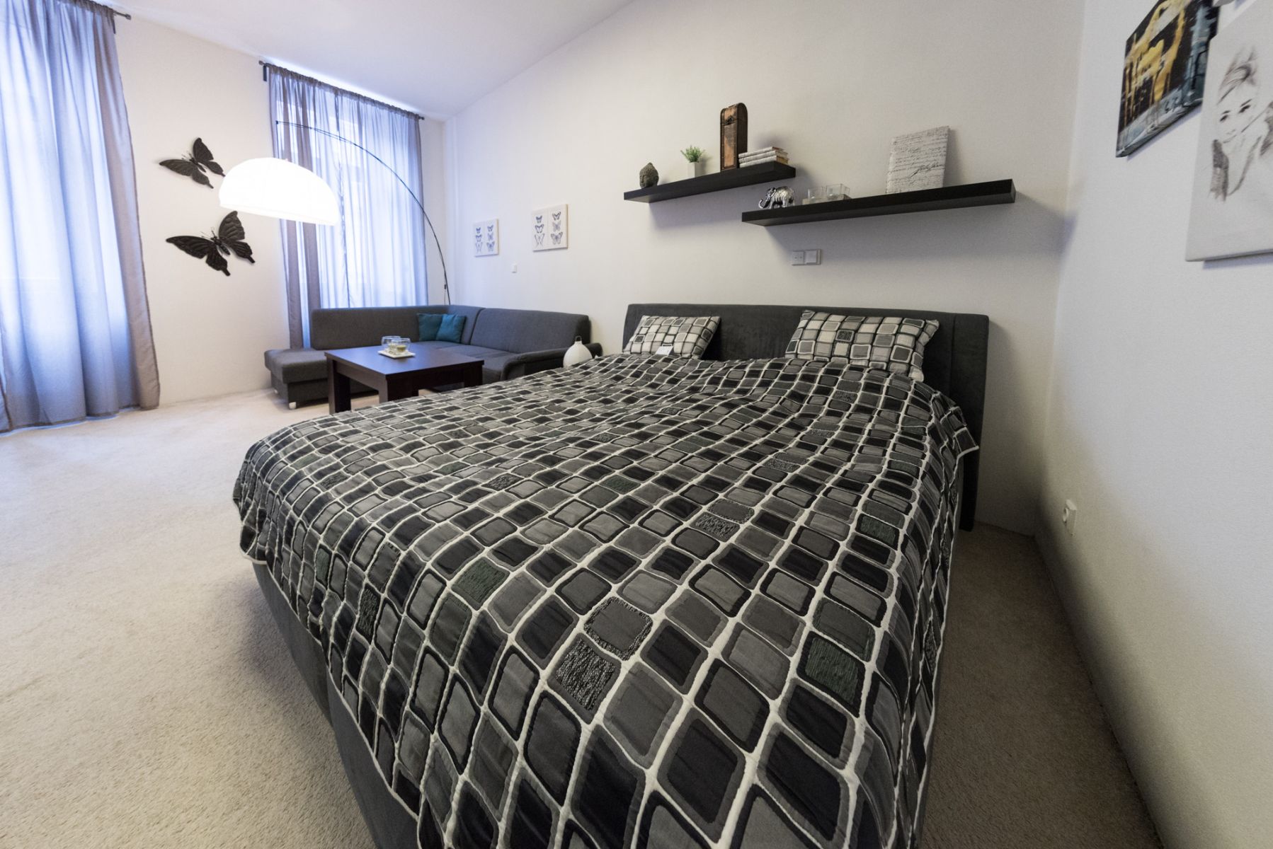 Pronájem bytu  55 m² — photo 2