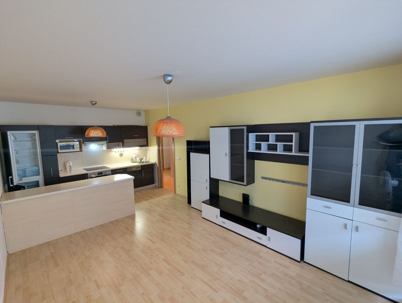Pronájem bytu 2+kk 57 m² — photo 2