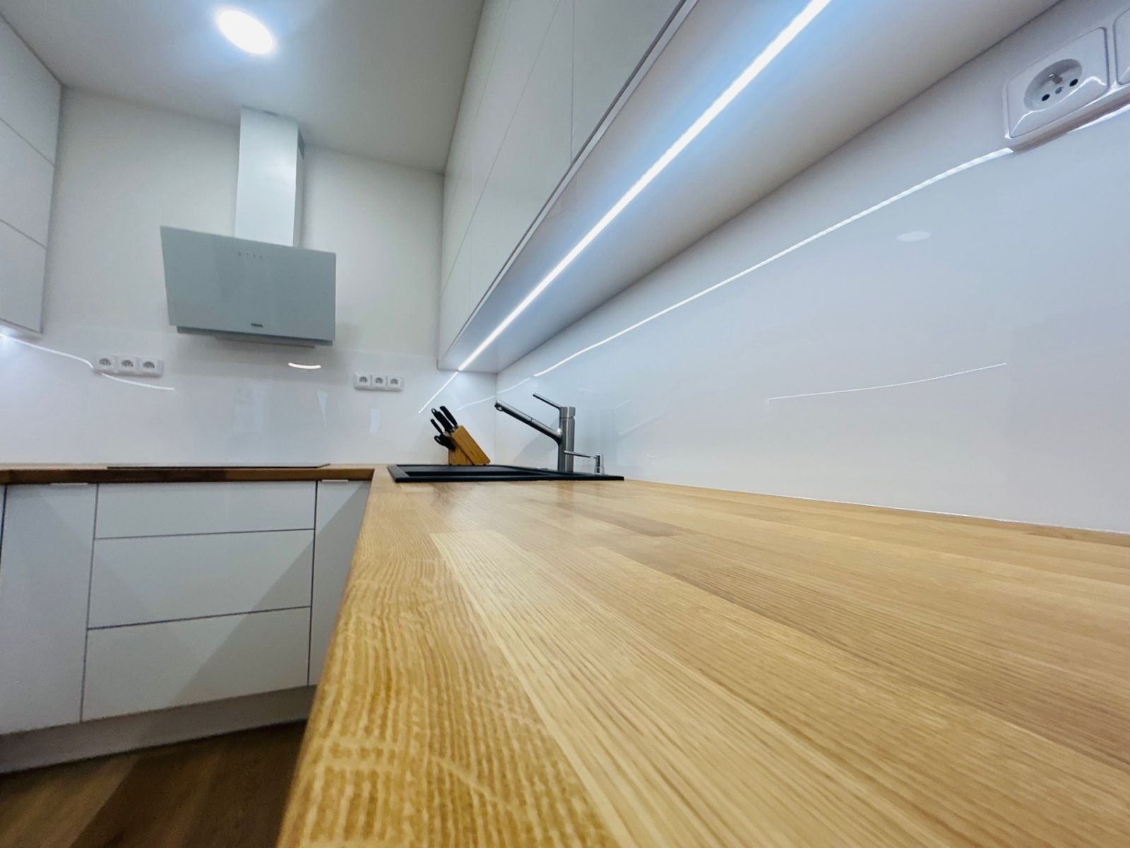 Prodej bytu 3+kk 70 m² — photo 2