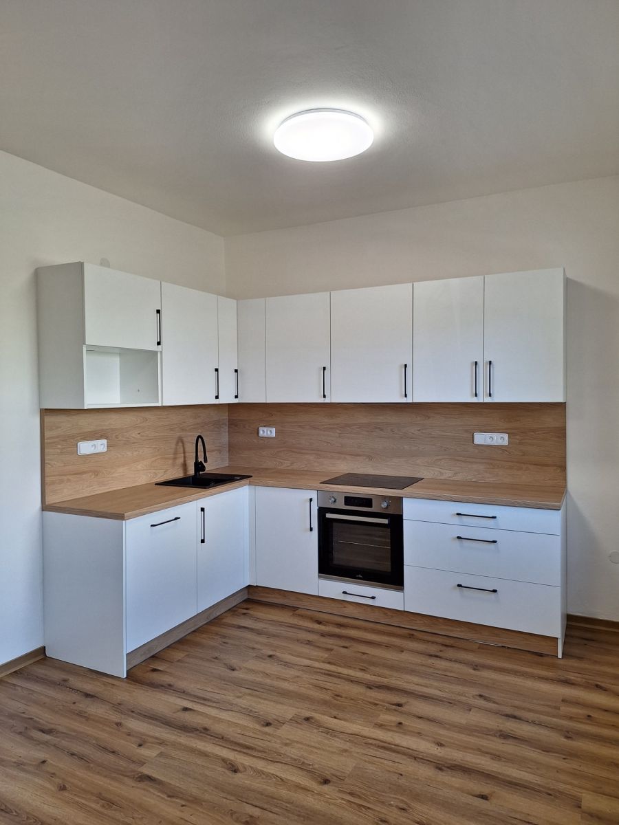 Pronájem bytu 3+kk 66 m²