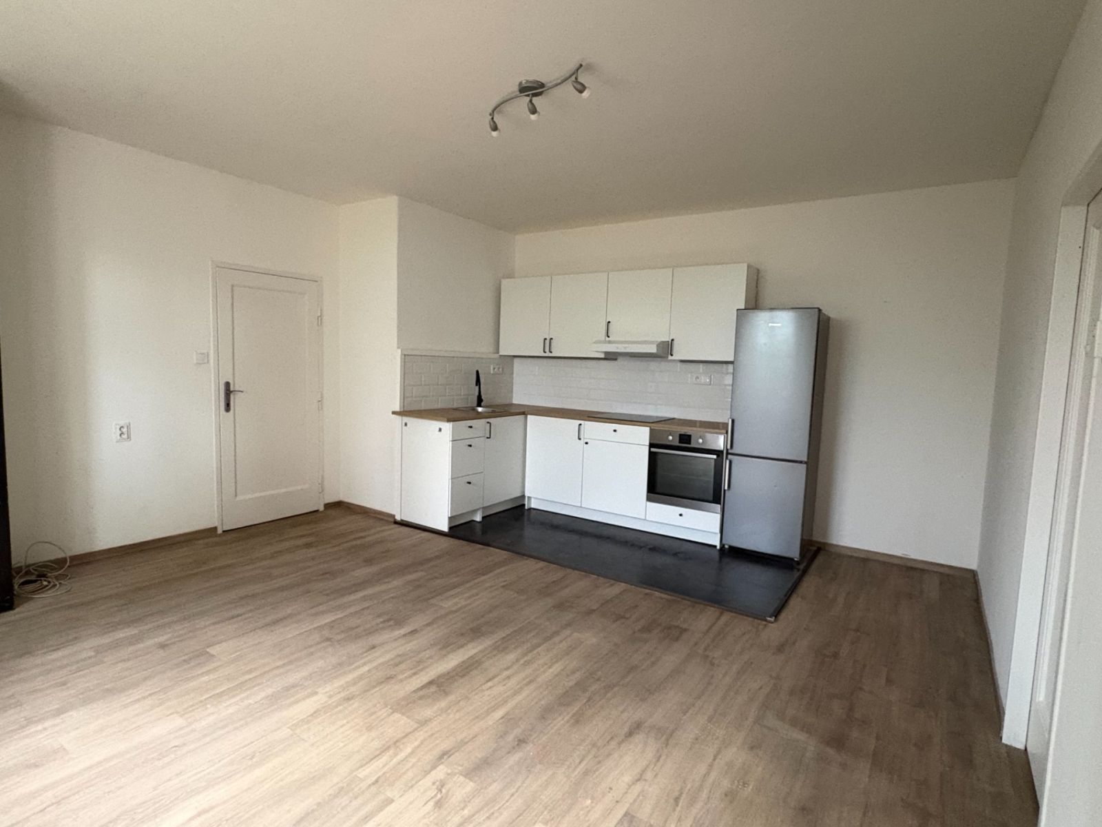 Pronájem bytu 2+kk 45 m² — photo 2