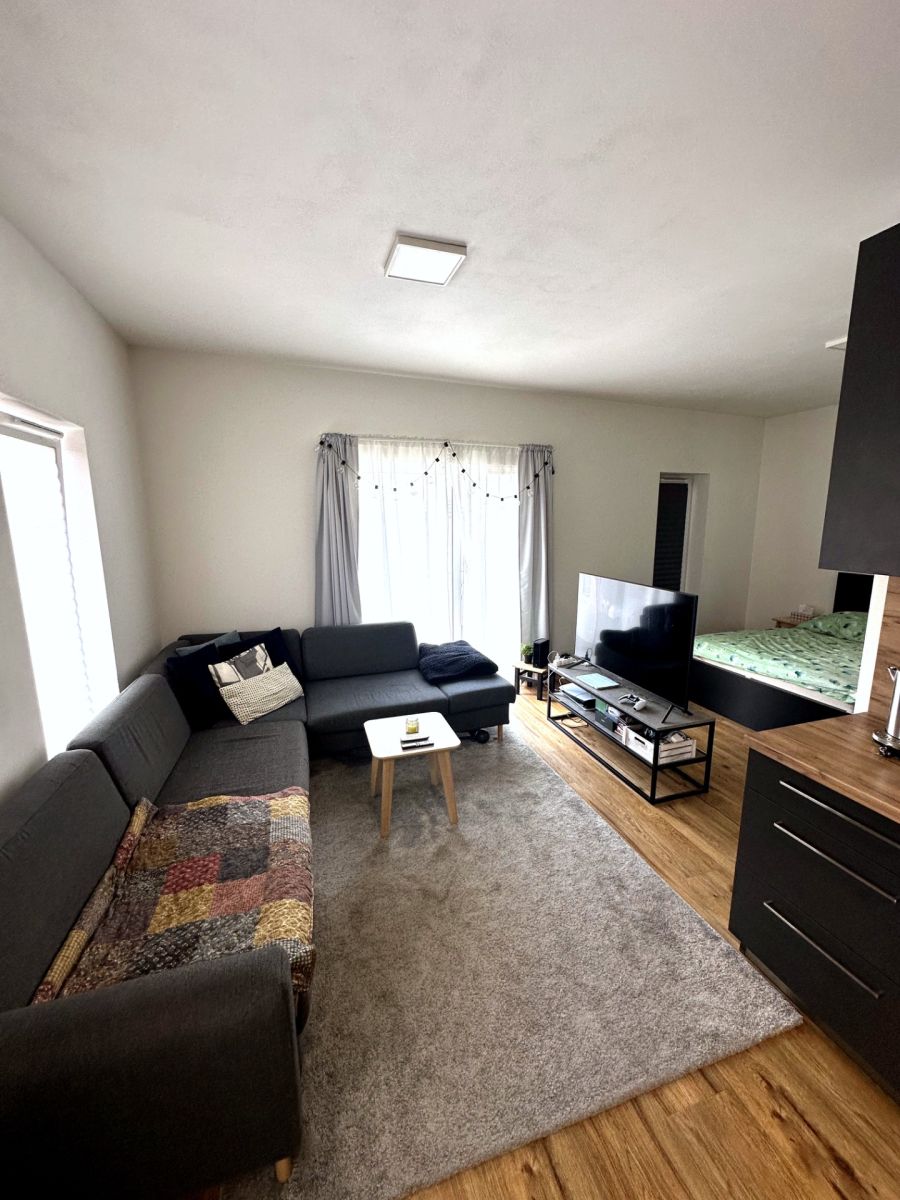 Pronájem bytu 1+kk 48 m² — photo 2