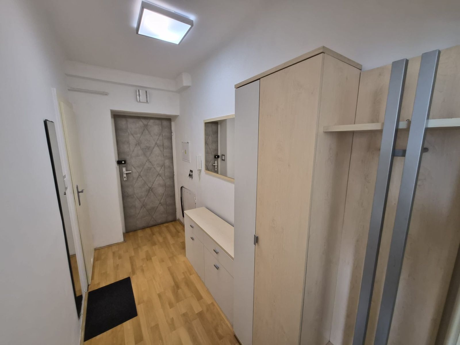 Pronájem bytu 2+kk 50 m² — photo 4