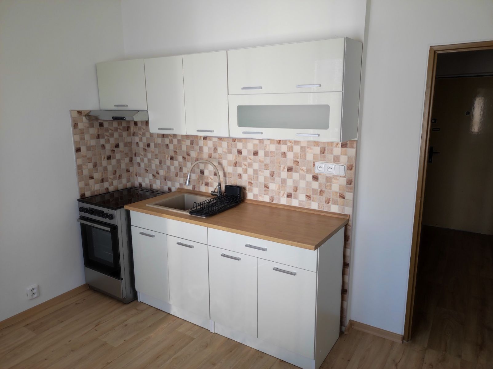 Pronájem bytu 1+1 35 m² — photo 2