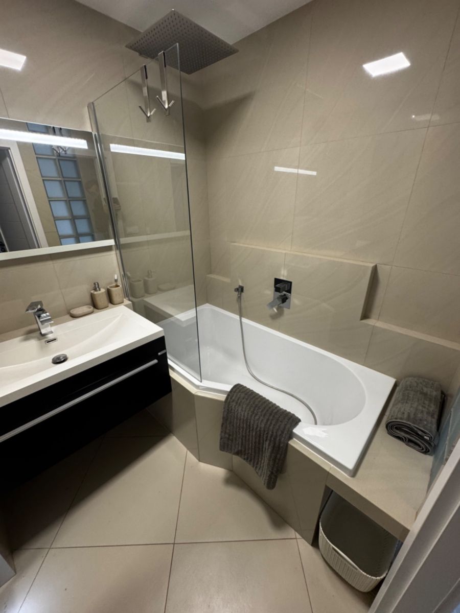 Prodej bytu 3+kk 67 m² — photo 4