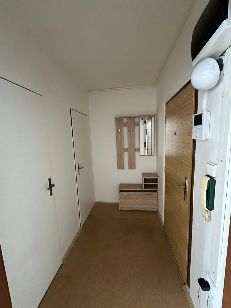 Pronájem bytu 1+1 34 m² — photo 3