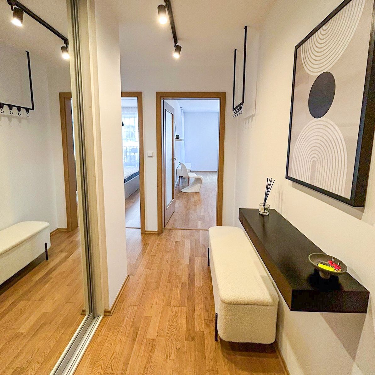 Pronájem bytu 2+kk 54 m² — photo 3
