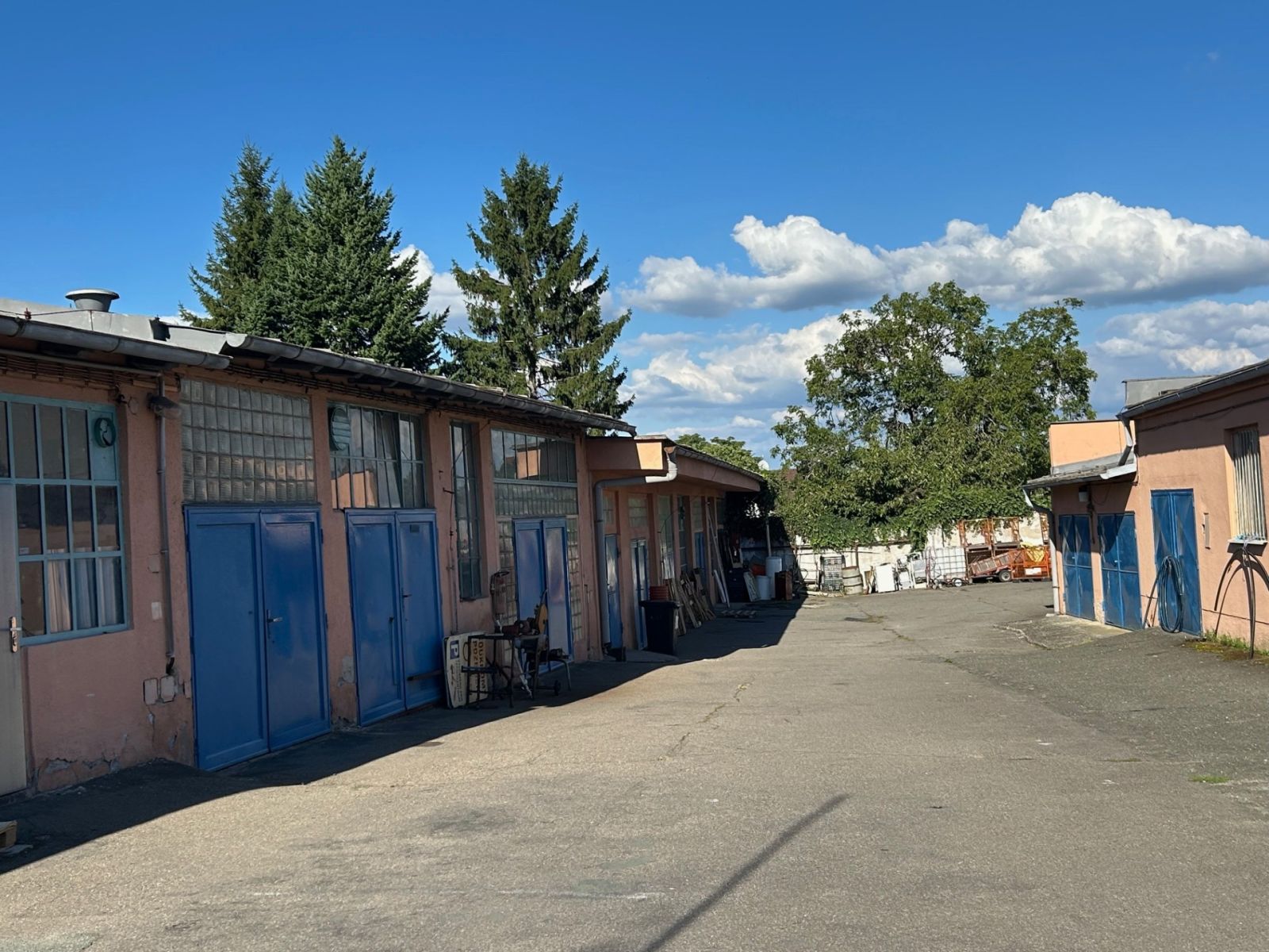 Pronájem nebytového prostoru 1.537 m² — photo 2