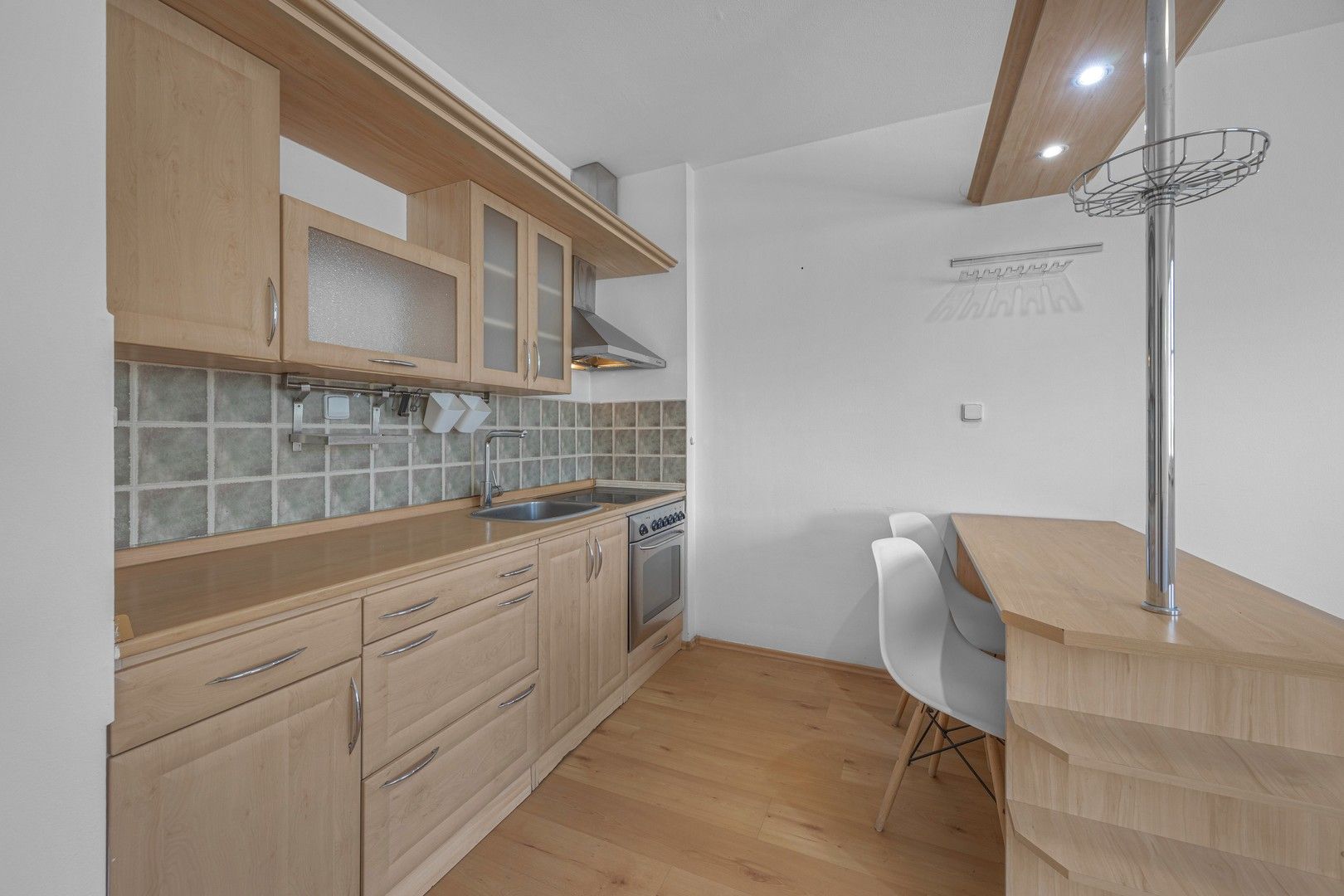 Pronájem bytu 2+kk 42 m² — photo 2