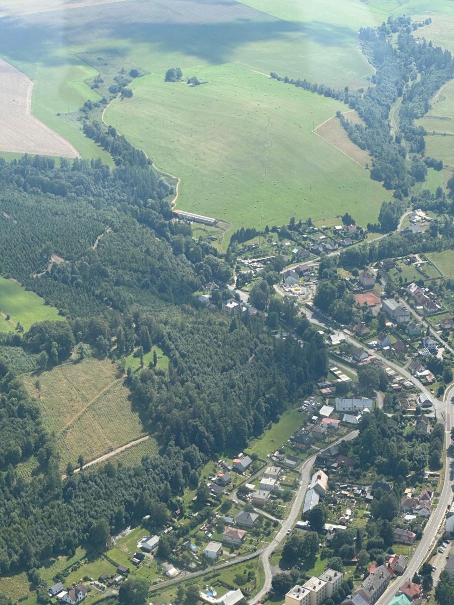 Prodej pozemku 300.000 m² – pohled 2