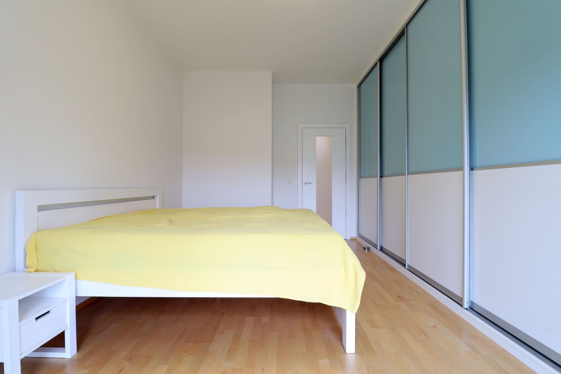 Nikoly Tesly, Praha - Dejvice – fotografie 3