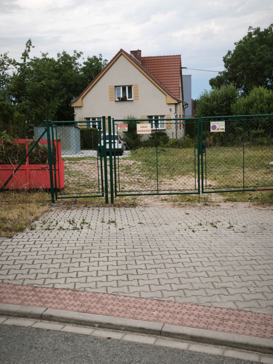 Prodej pozemku 835 m² — photo 2