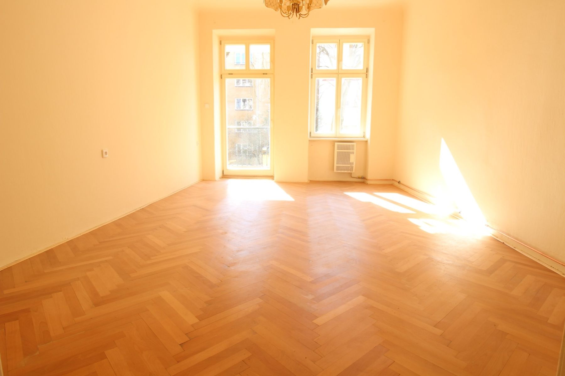 Pronájem bytu 1+1 42 m²