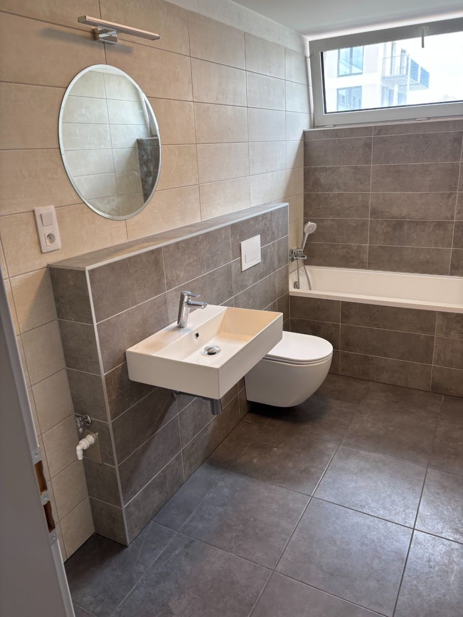 Pronájem bytu 1+kk 38 m² — photo 2