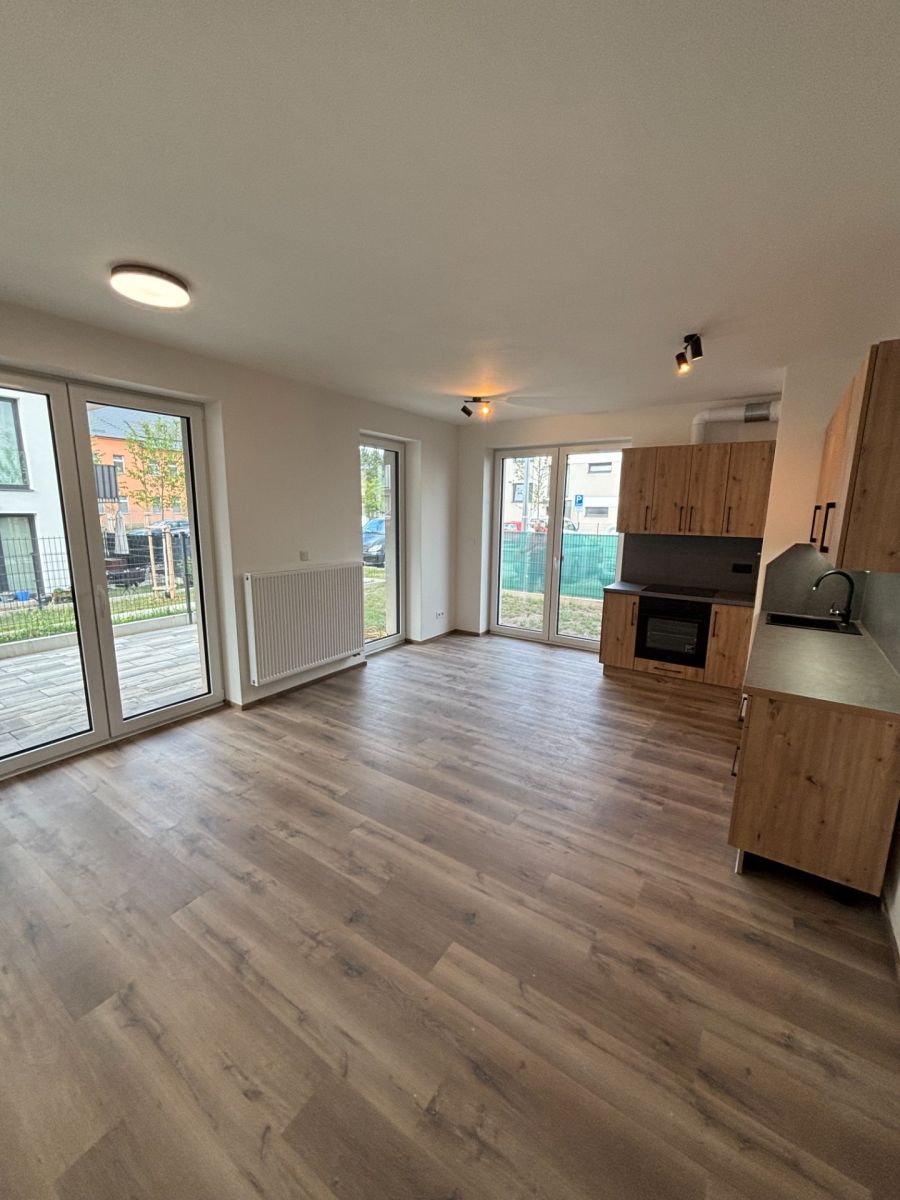 Pronájem bytu 1+kk 38 m² — photo 4