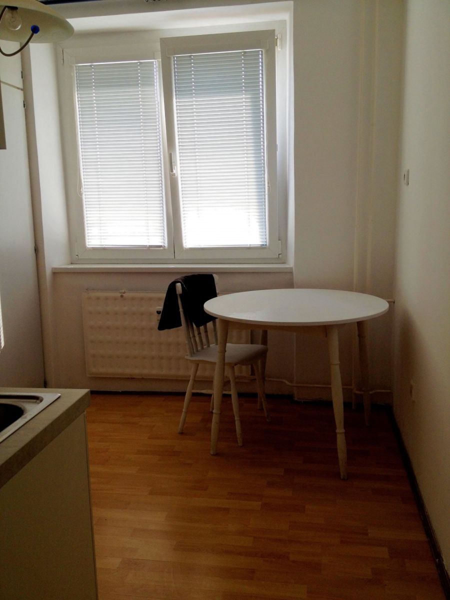 Prenájom bytu 1-izbový 39 m² — photo 3