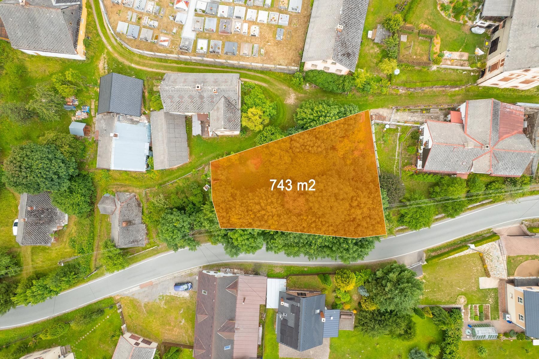 Prodej pozemku 743 m²