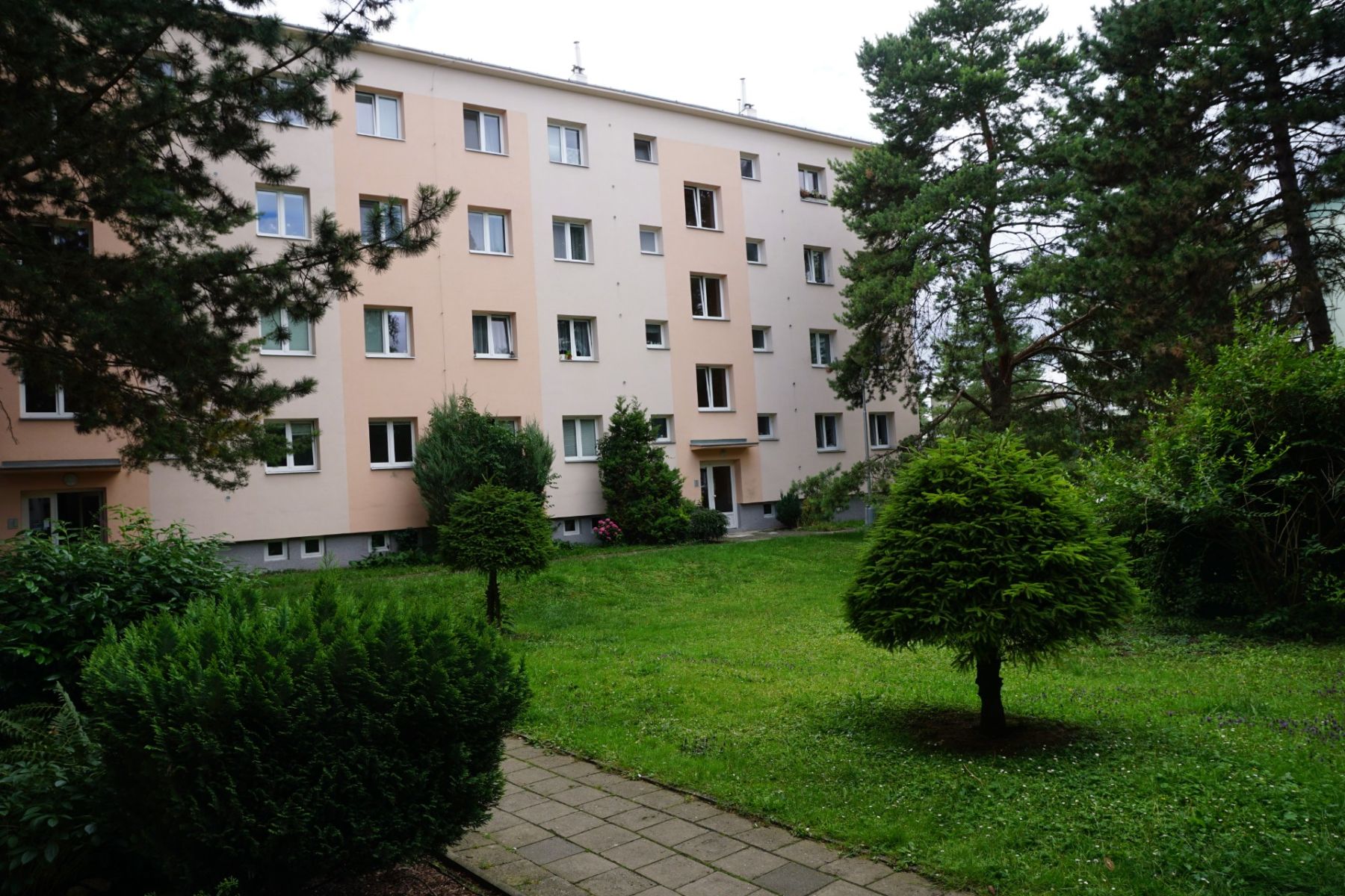 Prodej bytu 3+1 69 m² — photo 3