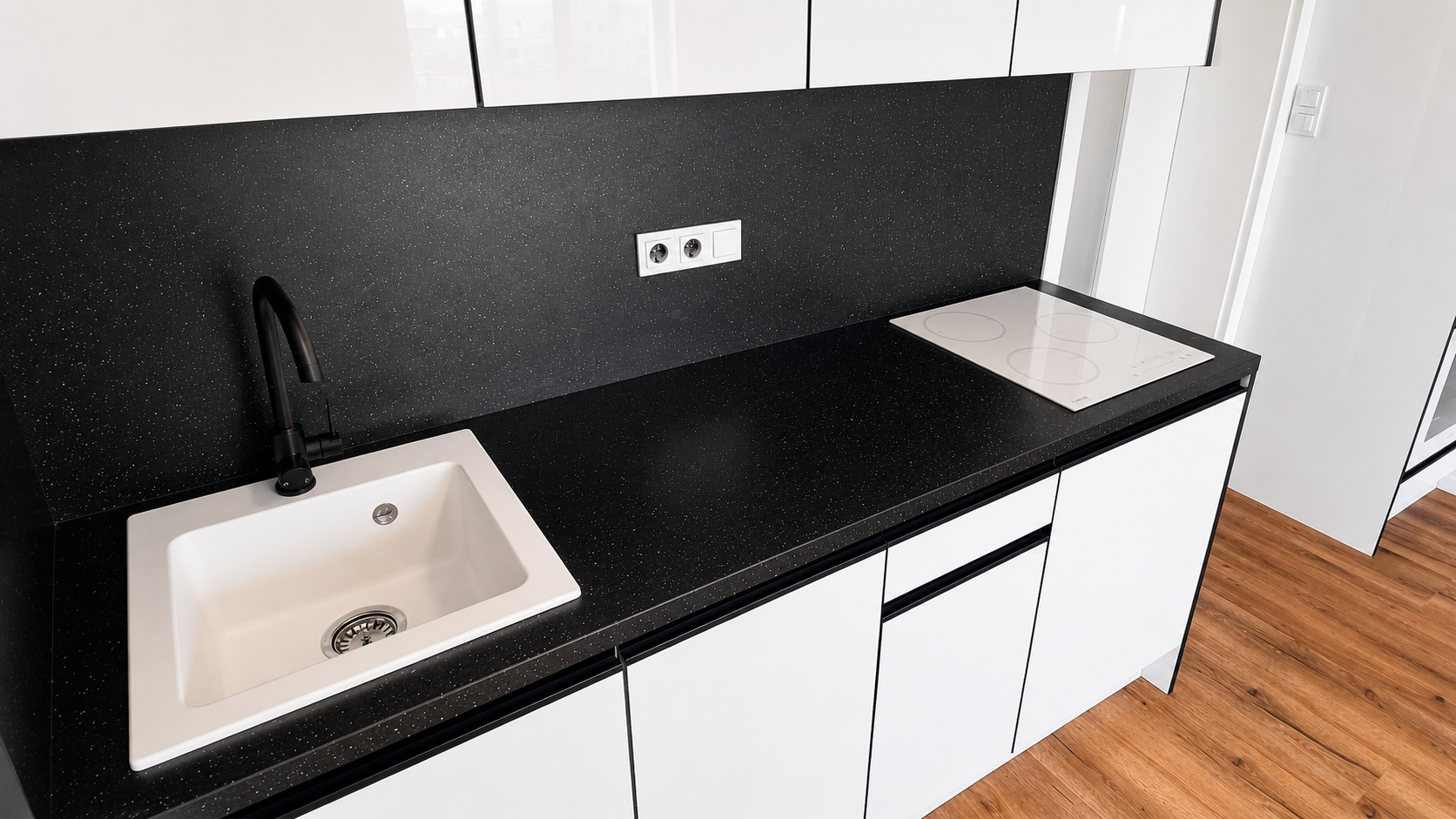 Pronájem bytu 2+kk 48 m² — photo 2