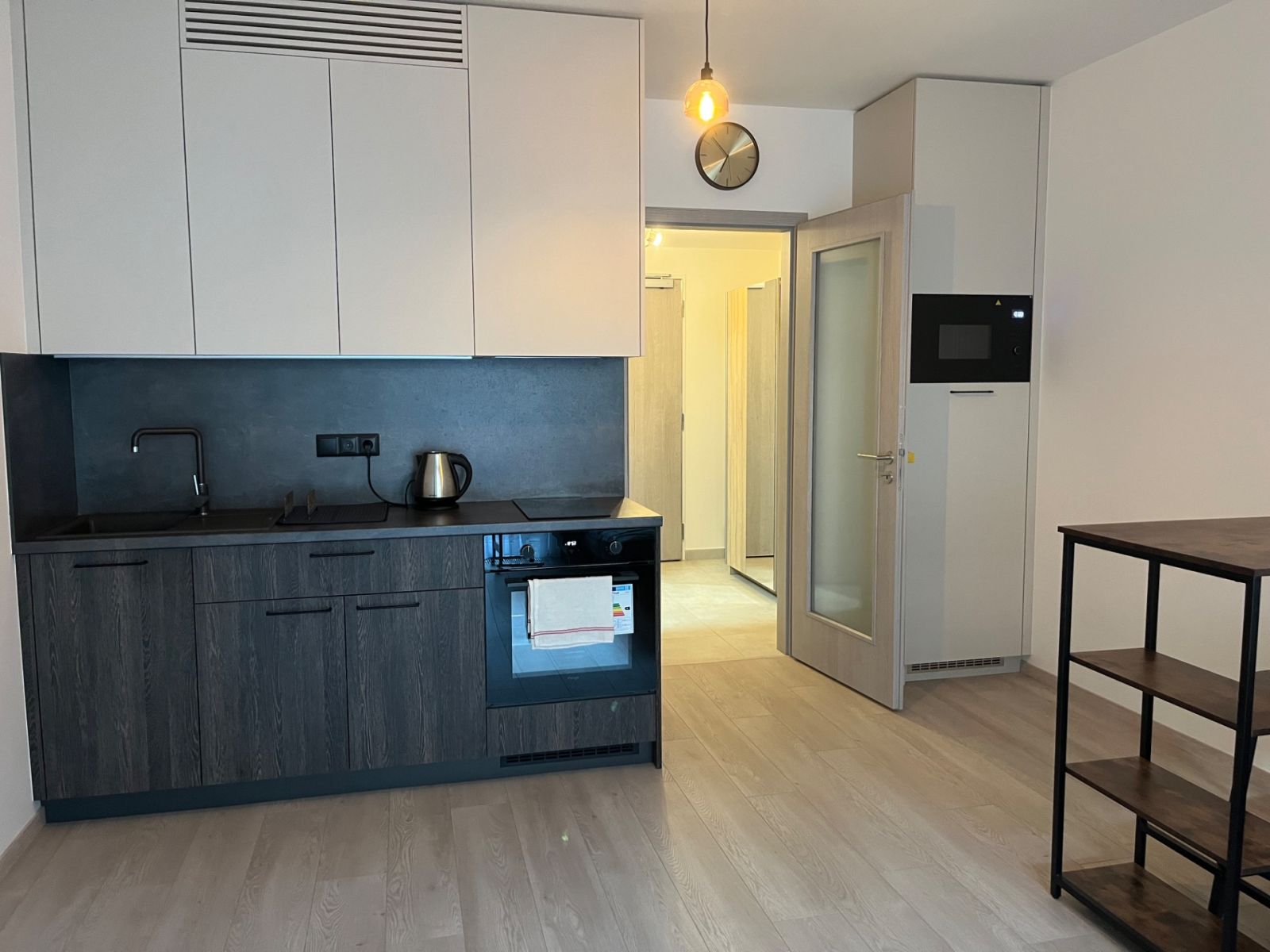 Pronájem bytu 1+kk 34 m² — photo 2