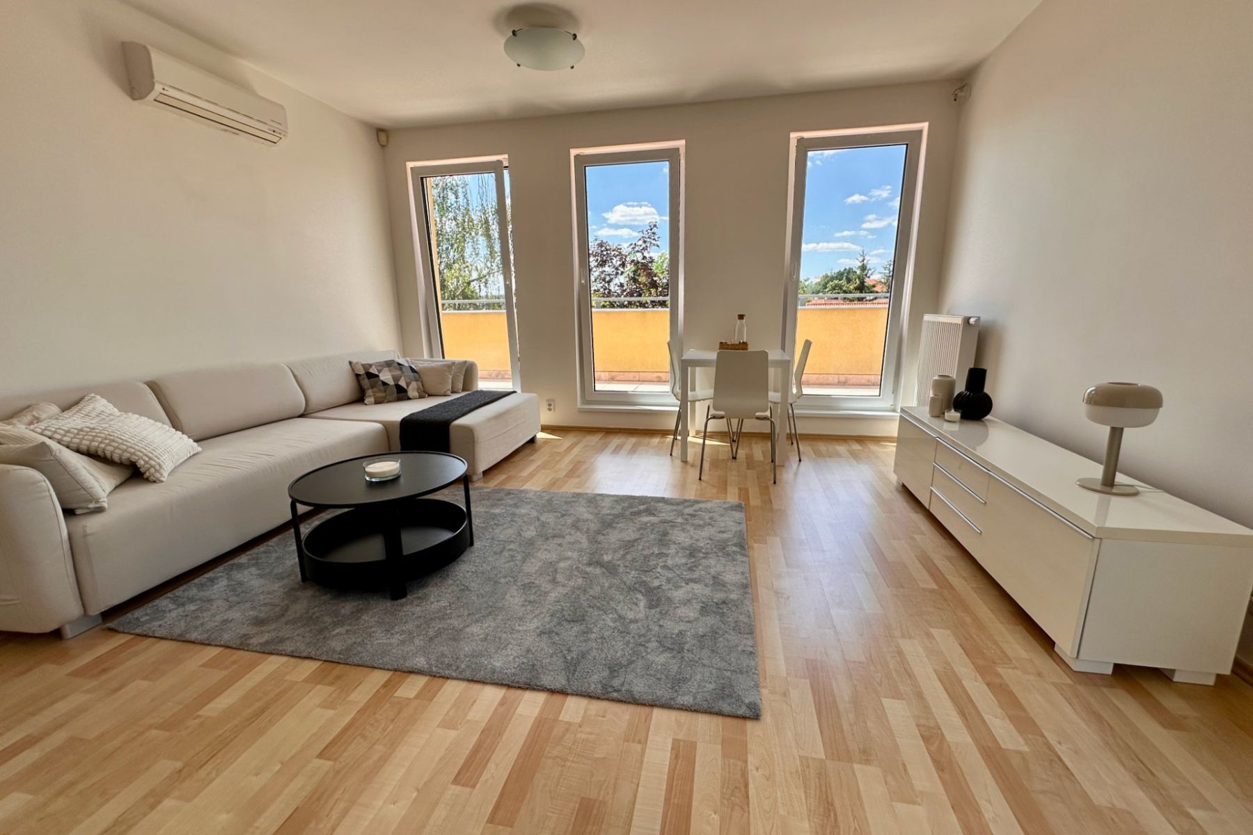 Prodej bytu 3+kk 129 m² — photo 2