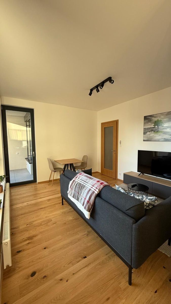 Prodej bytu 2+kk 43 m² — photo 2